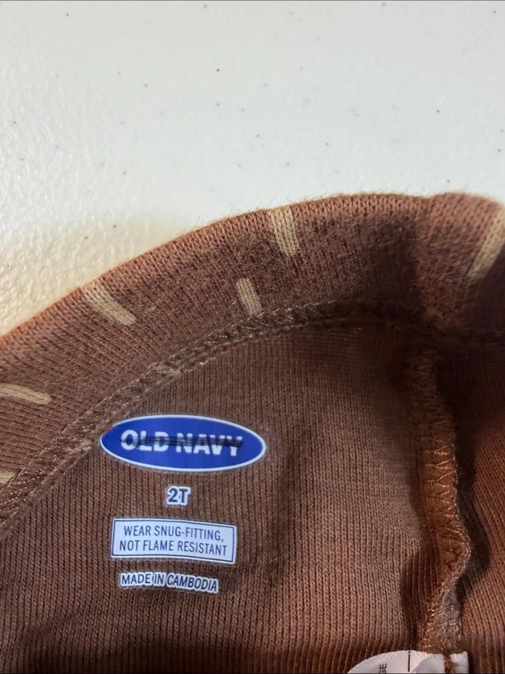 Old Navy pair includes